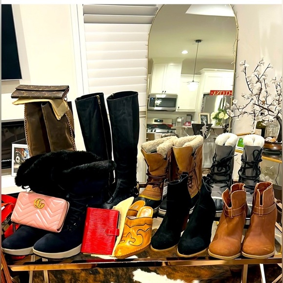 Colorful Statement Rings in Bold Designs - Picture 6 of 10